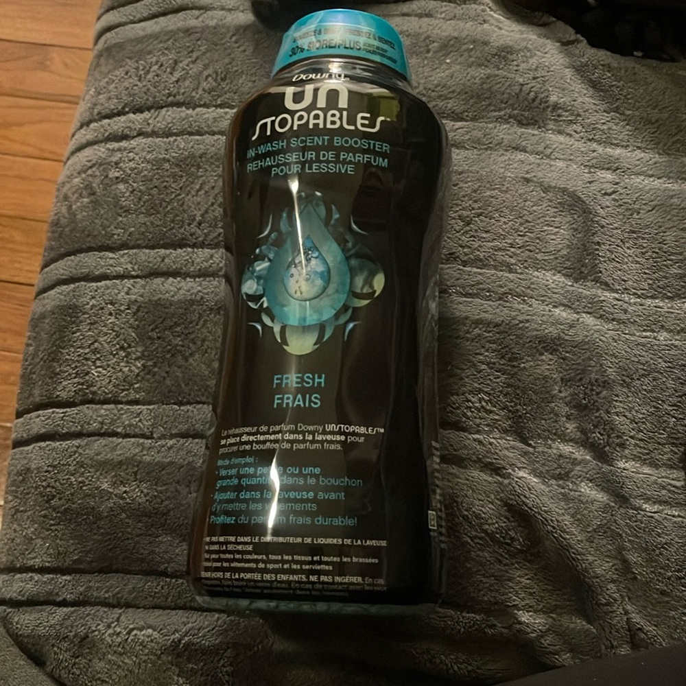 Downy UN Stoppables 
Scent beads for clothes